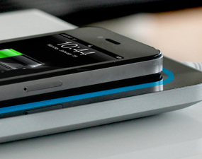 GETPOWERPAD engineers had some time to spare and integrated a Qi compatible battery into iphone 4